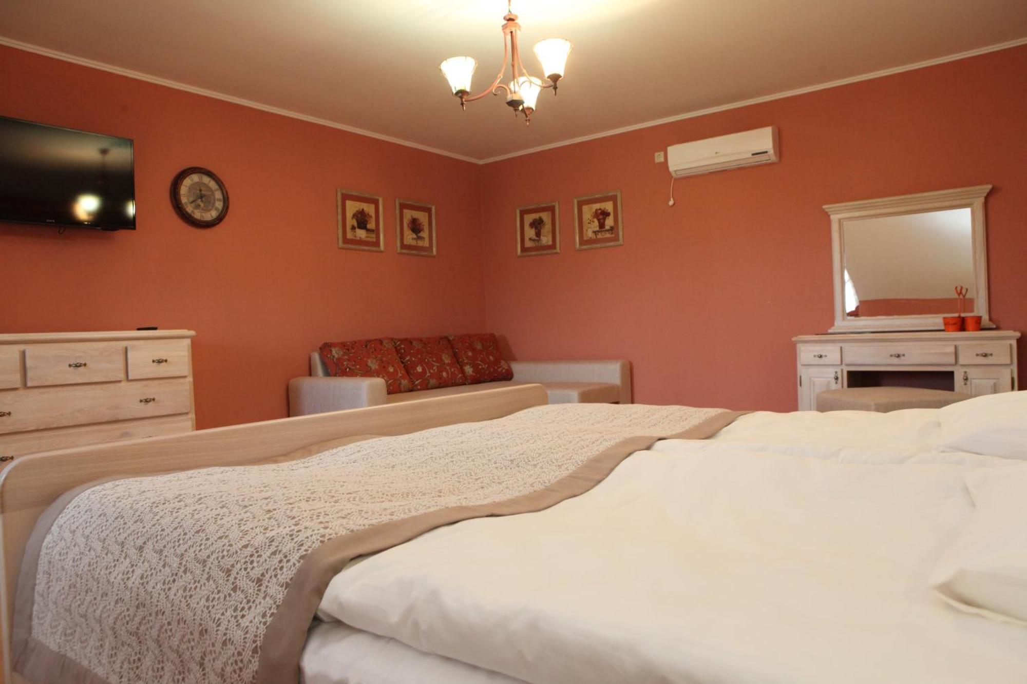 Publo Spa Hotel Vyshkove Стая снимка