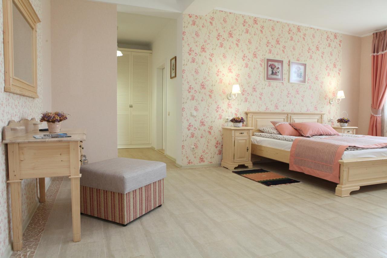 Publo Spa Hotel Vyshkove Стая снимка